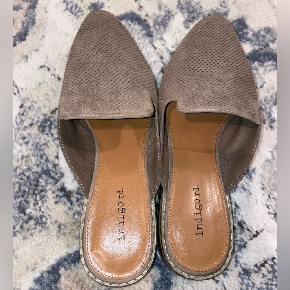 Mules - Picture 2 of 6